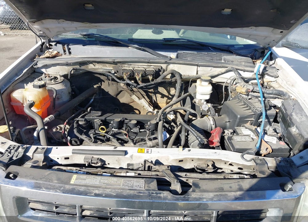 2009 FORD ESCAPE XLS VIN: 1FMCU92779KA19240