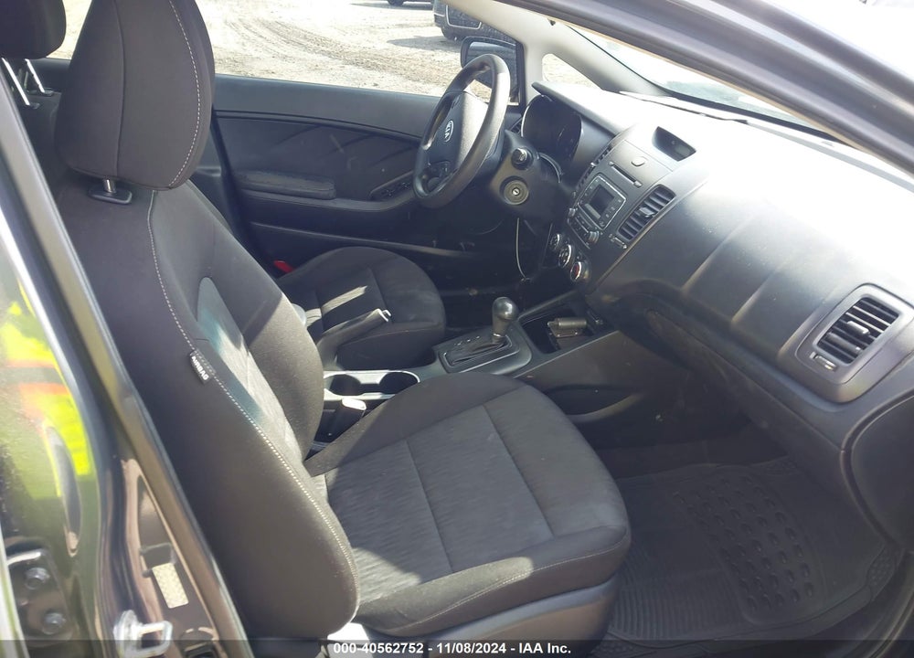 2016 KIA FORTE LX VIN: KNAFK4A66G5572554