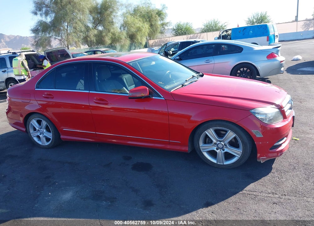 2011 MERCEDES-BENZ C 300 LUXURY 4MATIC/SPORT 4MATIC VIN: WDDGF8BB2BA502120