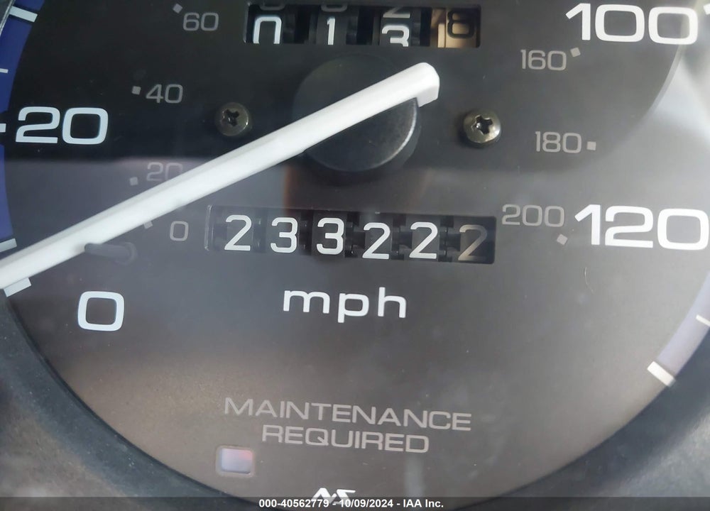 2000 HONDA CIVIC LX VIN: 1HGEJ6572YL025490