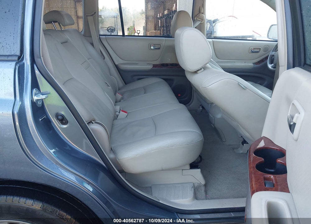 2006 TOYOTA HIGHLANDER HYBRID LIMITED V6 VIN: JTEDW21A660002181