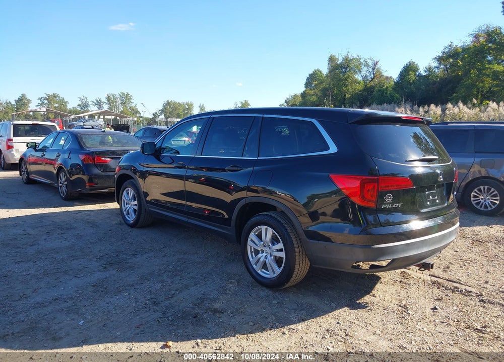 2017 HONDA PILOT LX VIN: 5FNYF6H16HB015195
