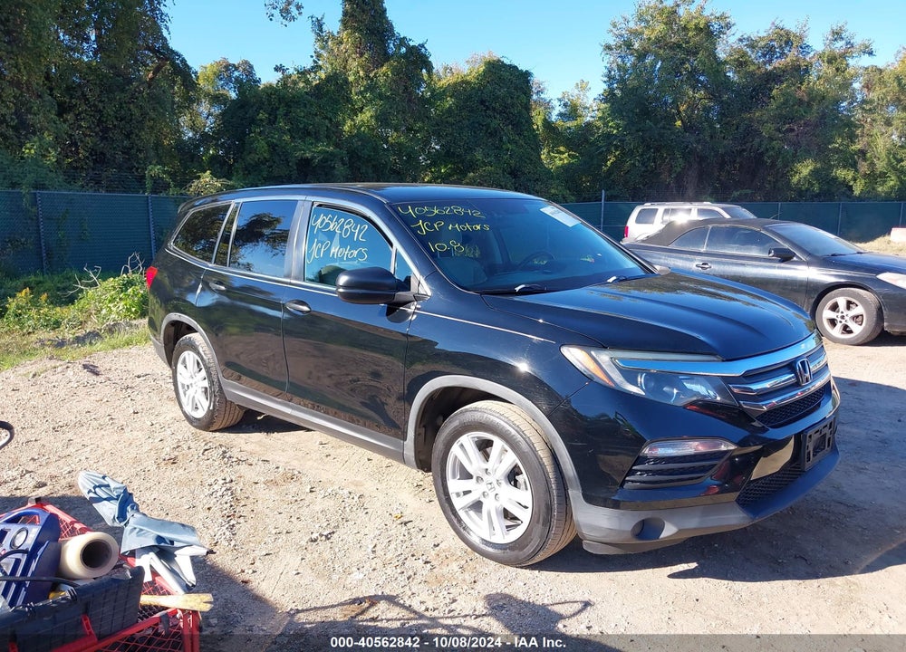 2017 HONDA PILOT LX VIN: 5FNYF6H16HB015195