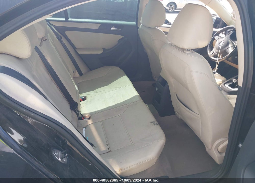 2011 VOLKSWAGEN JETTA 2.5L SE VIN: 3VWDZ7AJ0BM363838