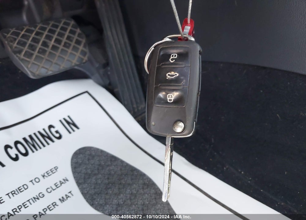 2014 VOLKSWAGEN JETTA 1.8T SE VIN: 3VWD17AJ4EM416603