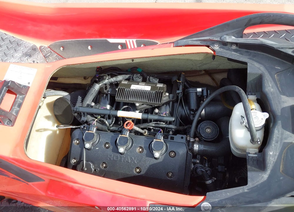 2016 SEA DOO RXT-300 VIN: YDV17984K516