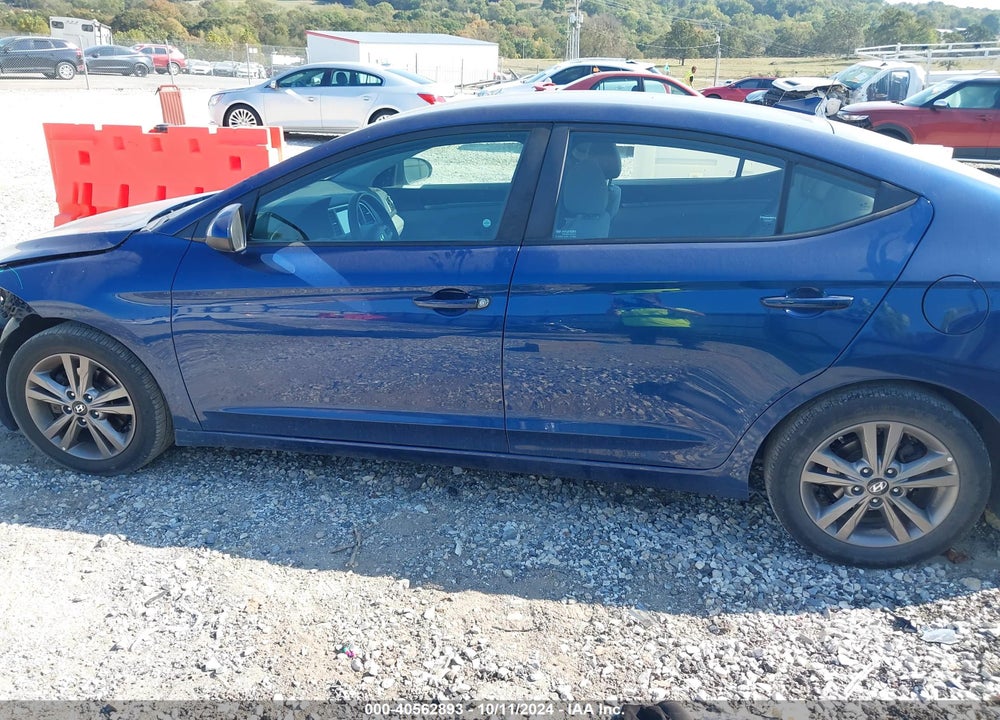 2018 HYUNDAI ELANTRA SEL VIN: 5NPD84LF1JH217966