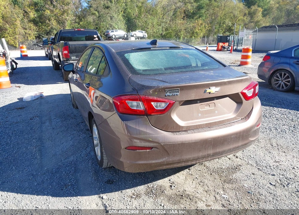 2019 CHEVROLET CRUZE LS VIN: 1G1BC5SM4K7112784