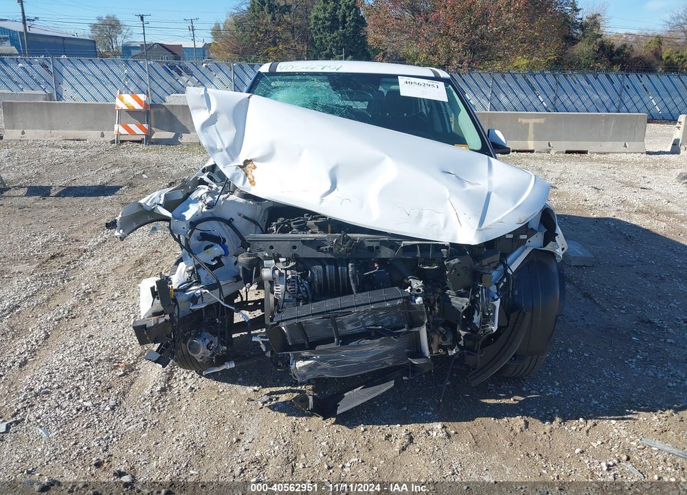 2024 HYUNDAI VENUE SE VIN: KMHRB8A34RU300411