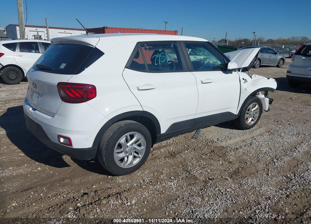 2024 HYUNDAI VENUE SE VIN: KMHRB8A34RU300411