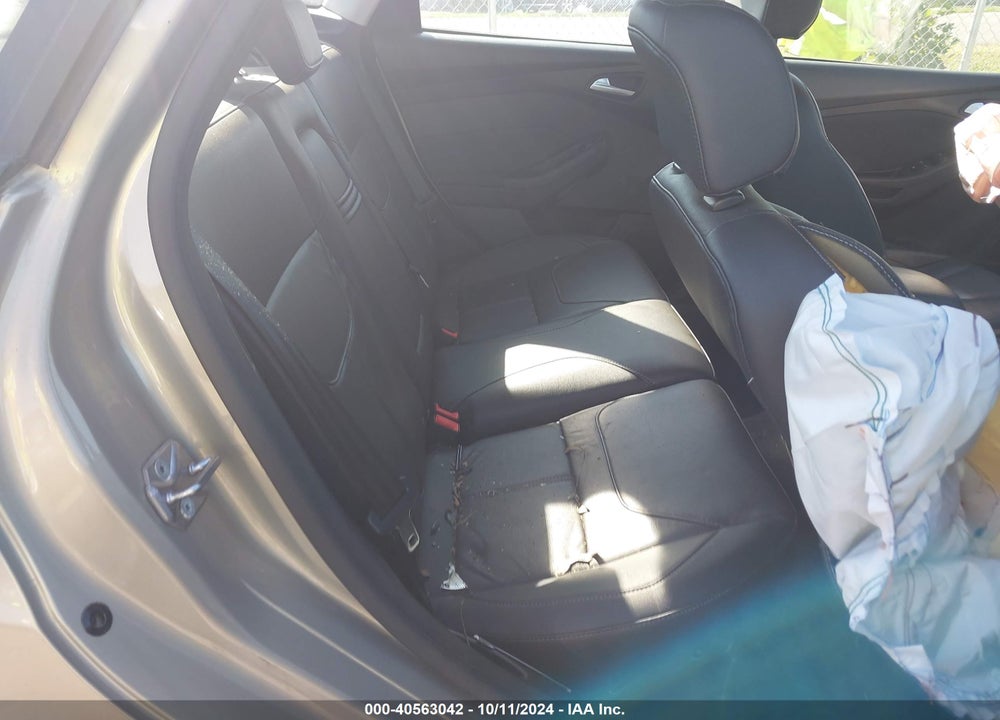 2016 FORD FOCUS SE VIN: 1FADP3F26GL257704