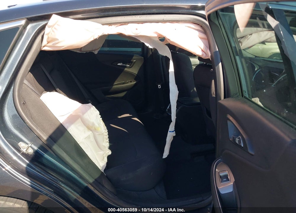 2019 CHEVROLET MALIBU LT VIN: 1G1ZD5ST0KF140932