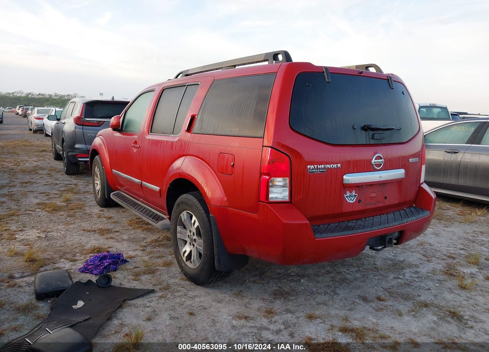 2012 PATHFINDER NISSAN  SILVER VIN: 5N1AR1NN7CC607161