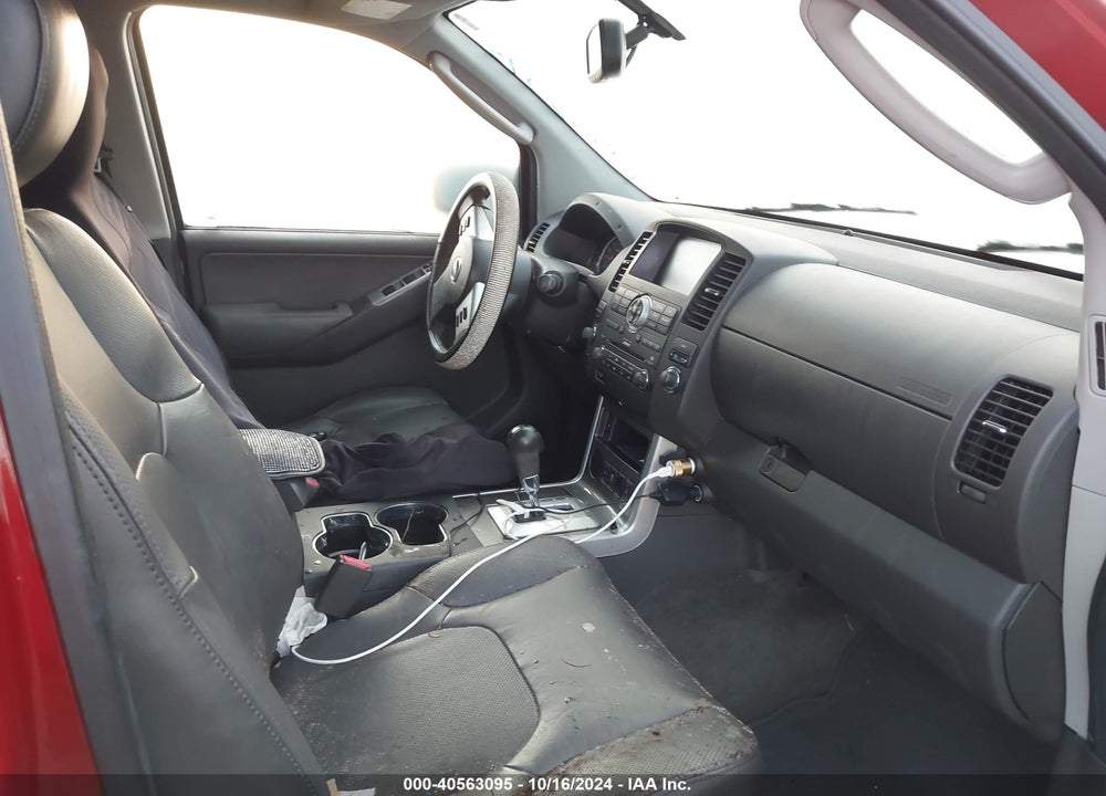 2012 PATHFINDER NISSAN  SILVER VIN: 5N1AR1NN7CC607161