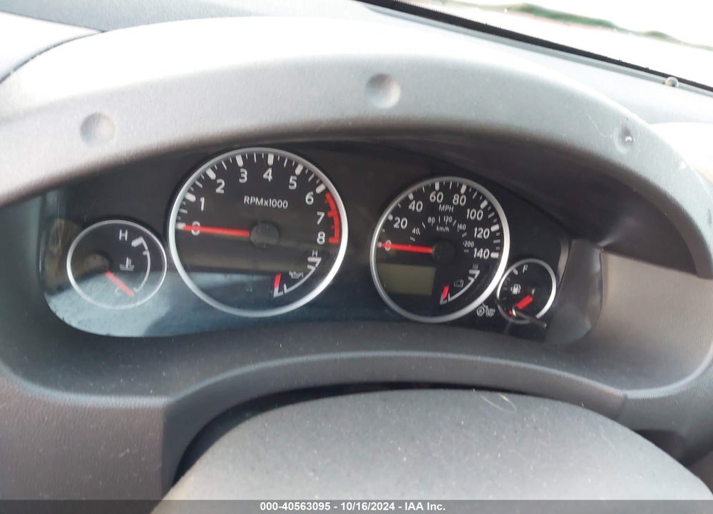 2012 PATHFINDER NISSAN  SILVER VIN: 5N1AR1NN7CC607161