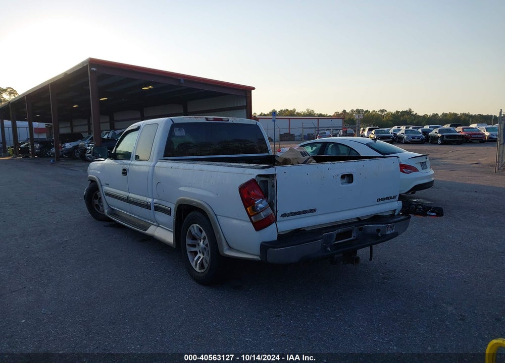 2002 CHEVROLET SILVERADO 1500 LS VIN: 2GCEC19TX21271719
