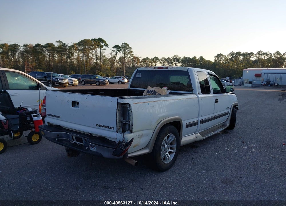 2002 CHEVROLET SILVERADO 1500 LS VIN: 2GCEC19TX21271719