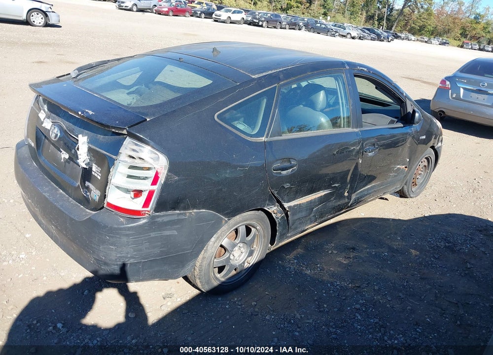 2007 TOYOTA PRIUS TOURING VIN: JTDKB20UX77668469