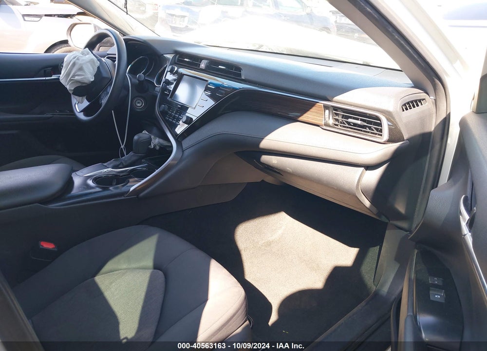 2020 TOYOTA CAMRY LE VIN: 4T1C11AK6LU360897