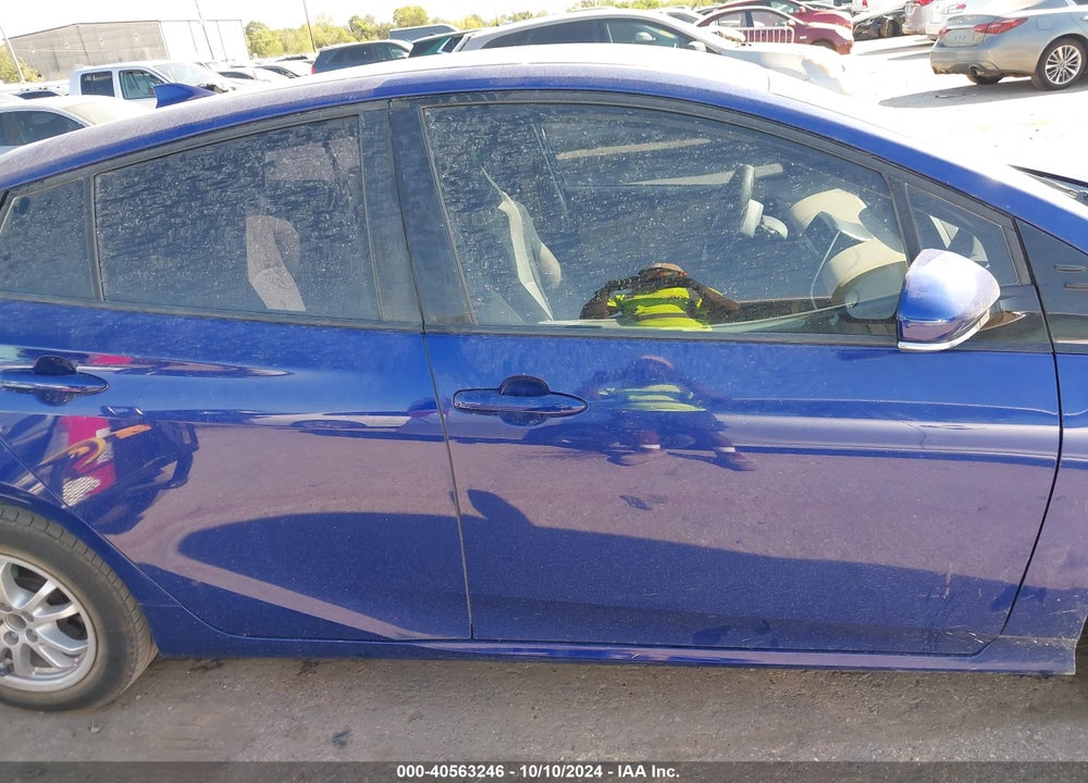 2016 TOYOTA PRIUS THREE VIN: JTDKARFU0G3519059