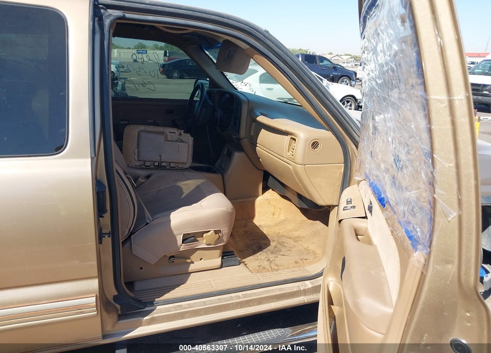 2000 CHEVROLET SILVERADO 1500 LS VIN: 1GCEK19T5YE388179