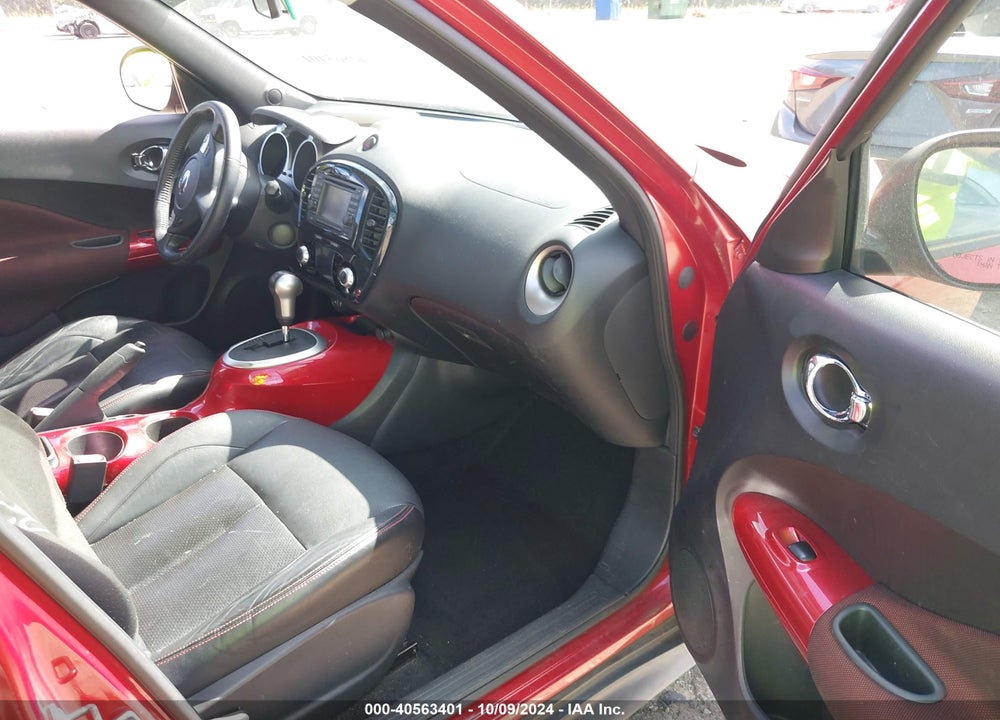 2011 NISSAN JUKE SL VIN: JN8AF5MR5BT017682