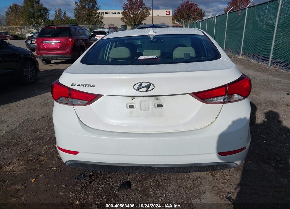 2014 HYUNDAI ELANTRA VIN: 5NPDH4AE5EH495995