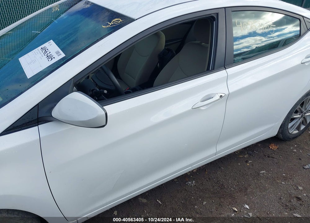 2014 HYUNDAI ELANTRA VIN: 5NPDH4AE5EH495995
