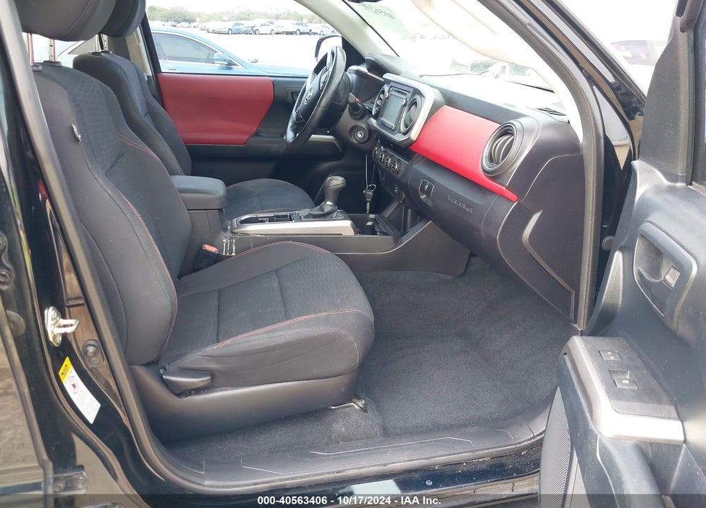 2016 TOYOTA TACOMA SR5 V6 VIN: 5TFCZ5AN2GX012579
