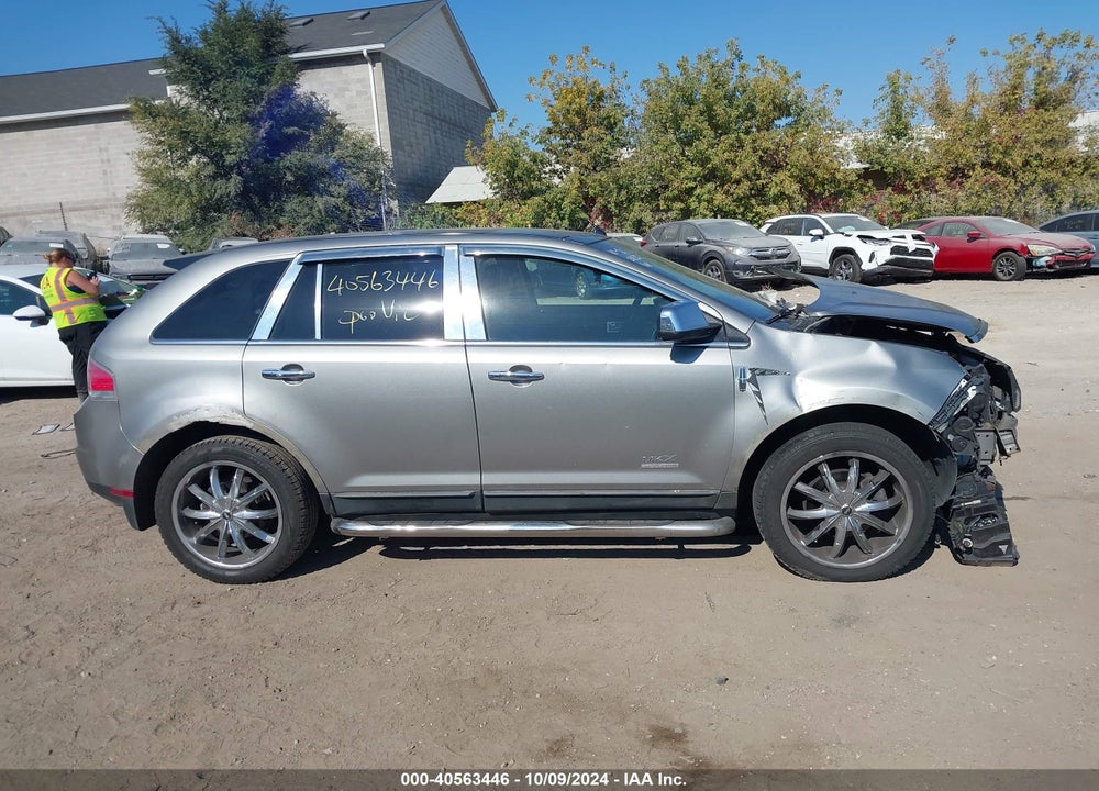 2008 LINCOLN MKX VIN: 2LMDU88CX8BJ17808