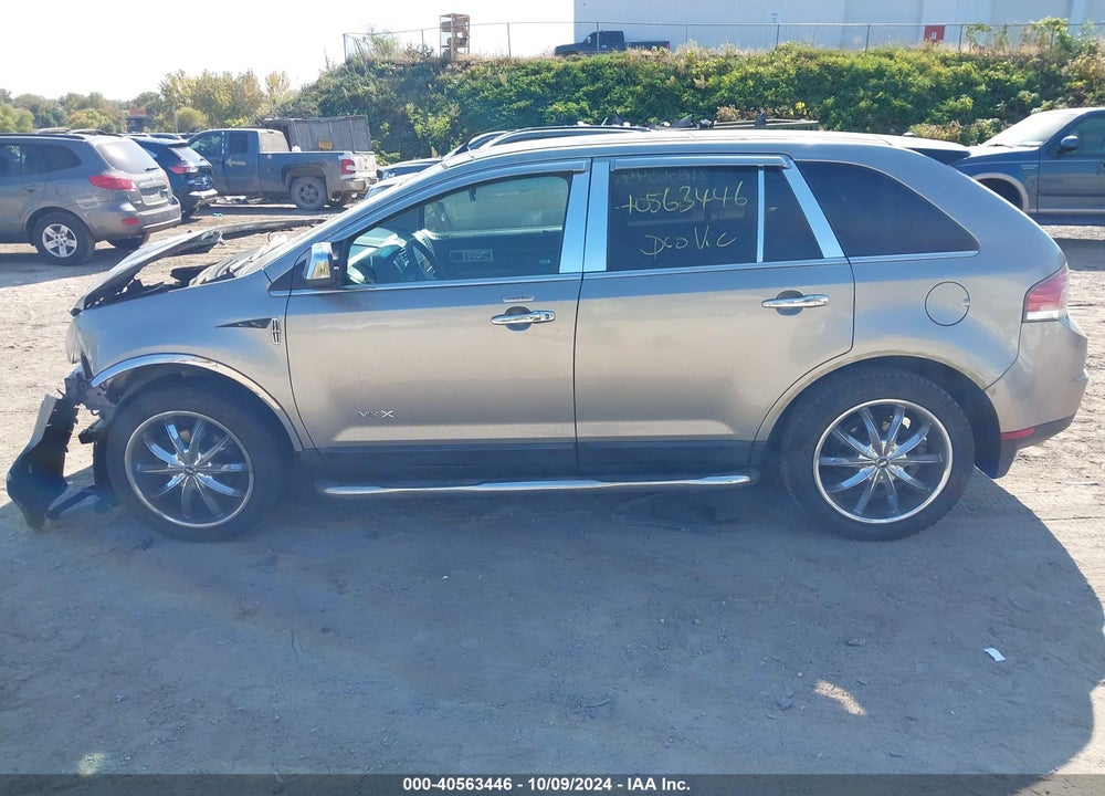 2008 LINCOLN MKX VIN: 2LMDU88CX8BJ17808