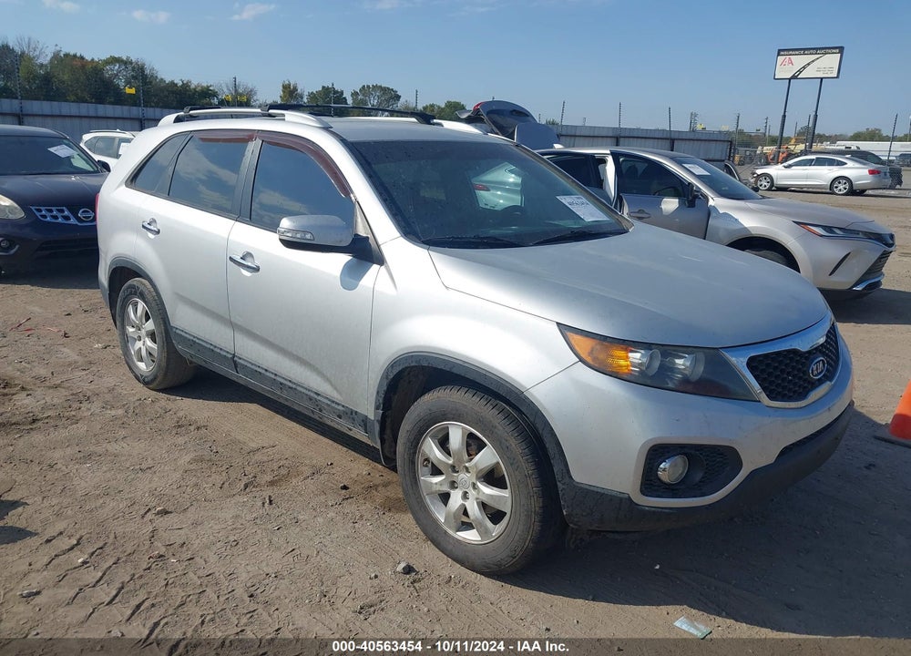 2012 KIA SORENTO LX VIN: 5XYKT4A6XCG205091