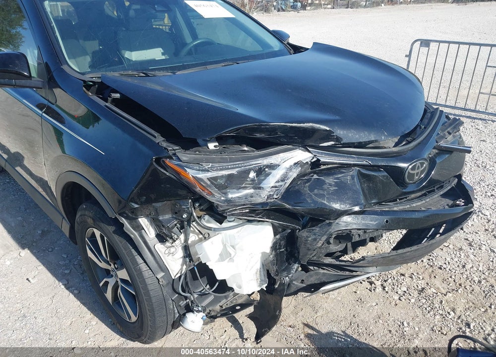 2017 TOYOTA RAV4 XLE VIN: 2T3WFREV3HW324066