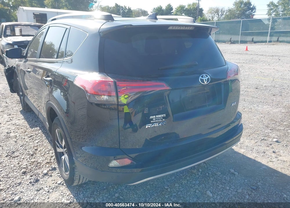 2017 TOYOTA RAV4 XLE VIN: 2T3WFREV3HW324066
