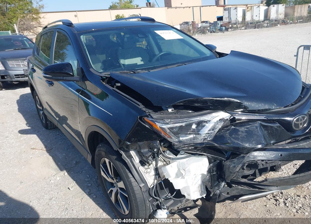 2017 TOYOTA RAV4 XLE VIN: 2T3WFREV3HW324066