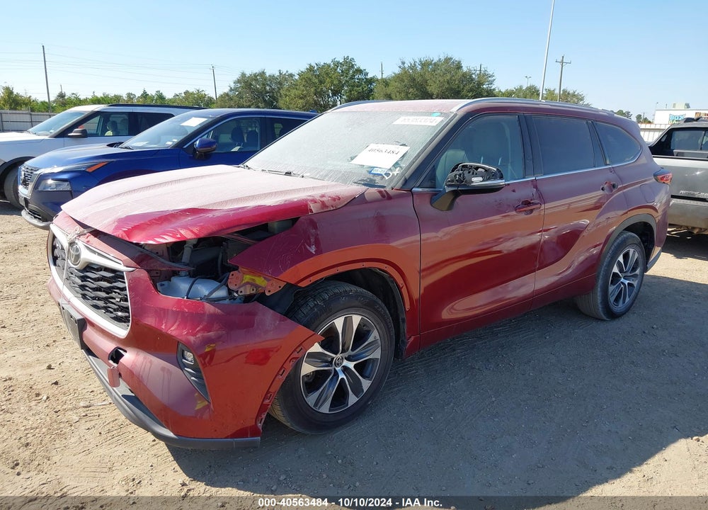 2022 TOYOTA HIGHLANDER XLE VIN: 5TDGZRAH7NS542925