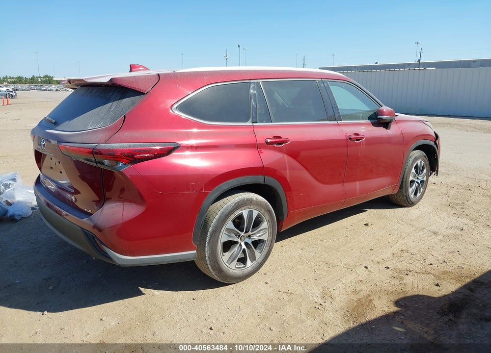 2022 TOYOTA HIGHLANDER XLE VIN: 5TDGZRAH7NS542925