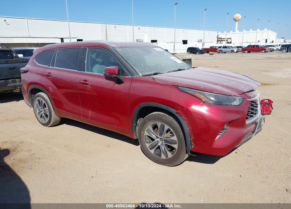 2022 TOYOTA HIGHLANDER XLE VIN: 5TDGZRAH7NS542925
