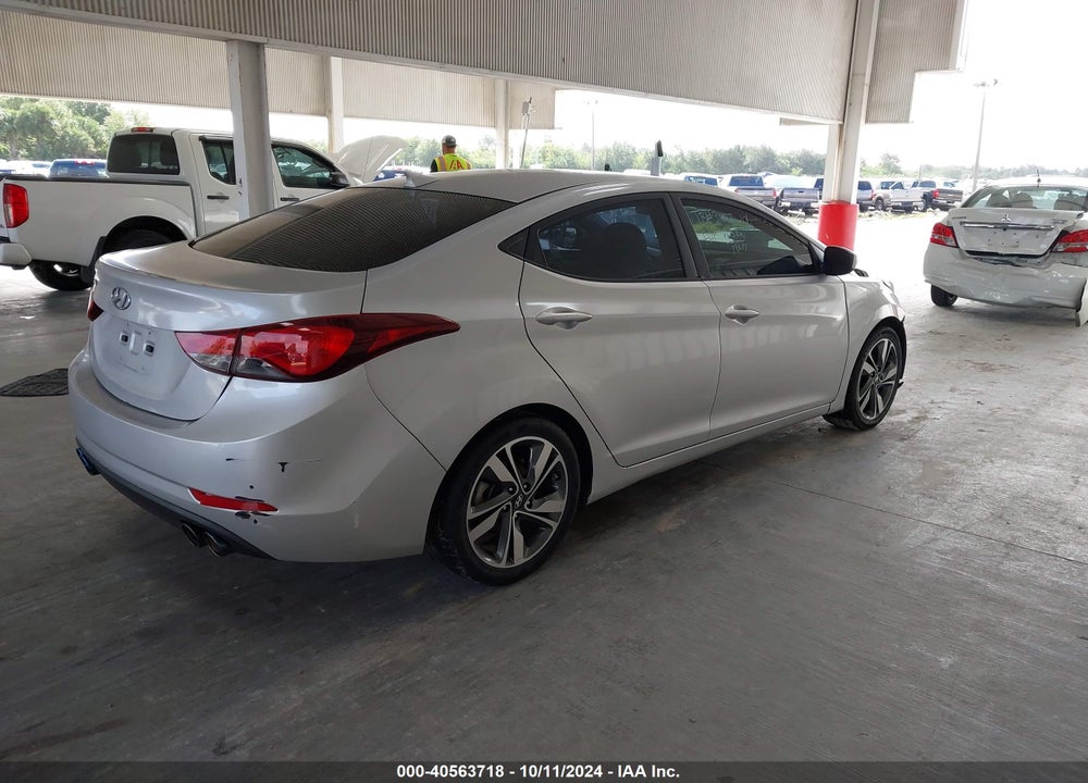 2015 HYUNDAI ELANTRA SE VIN: 5NPDH4AE9FH556945