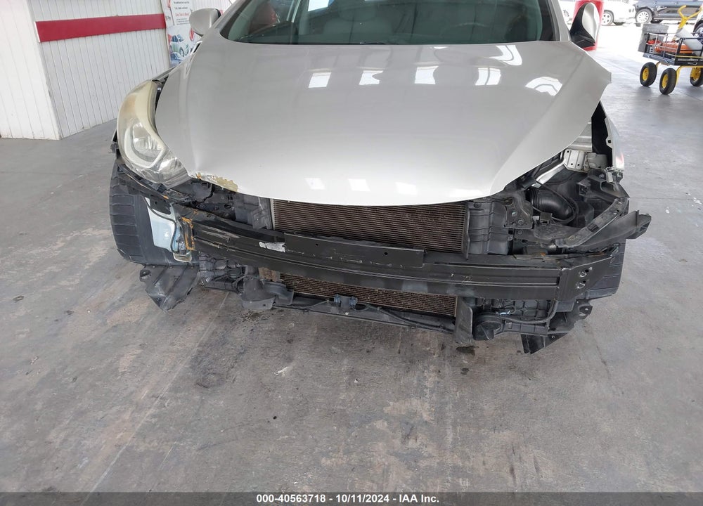 2015 HYUNDAI ELANTRA SE VIN: 5NPDH4AE9FH556945