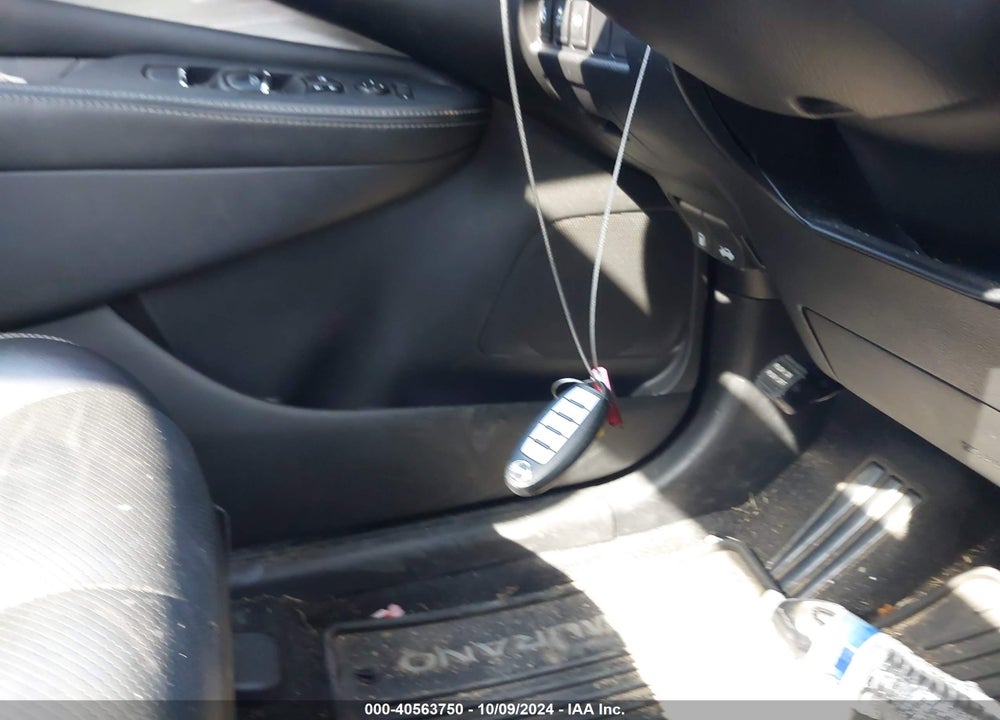 2018 NISSAN MURANO PLATINUM VIN: 5N1AZ2MG3JN159057