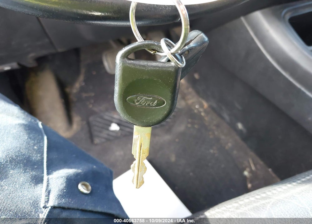 2006 FORD ESCAPE LIMITED VIN: 1FMCU94186KC25638