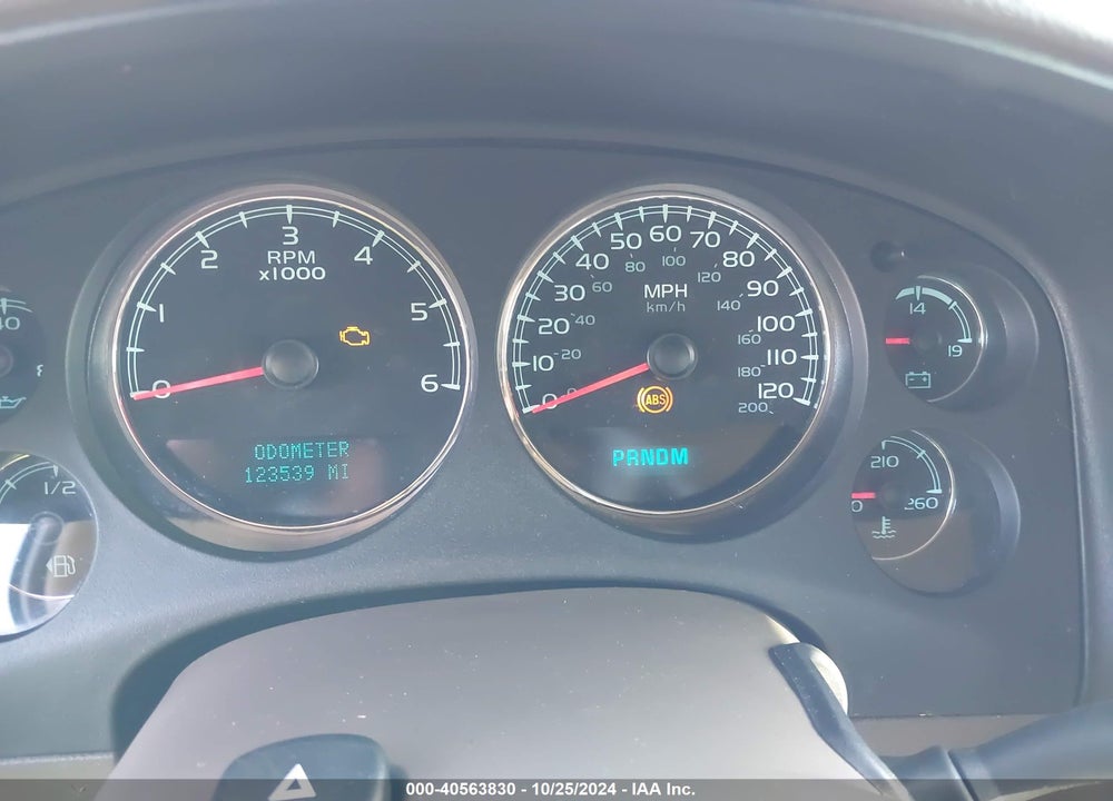 2014 CHEVROLET TAHOE LT VIN: 1GNSCBE02ER125984