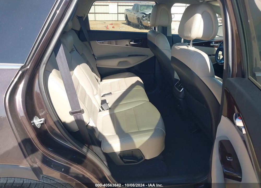 2016 KIA SORENTO 2.0T EX VIN: 5XYPH4A19GG125282