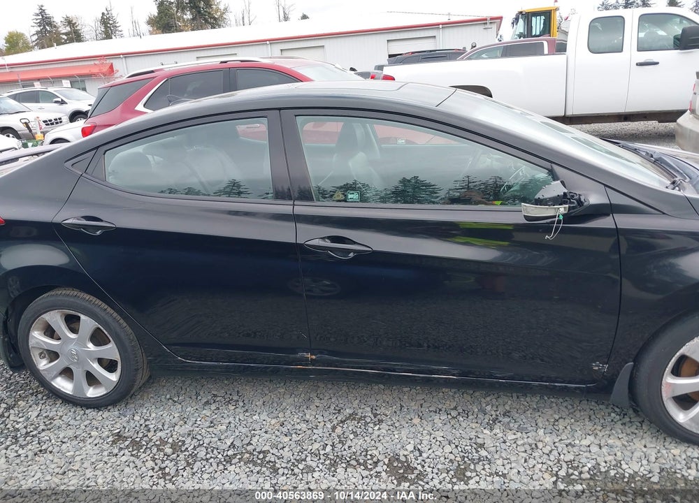 2013 HYUNDAI ELANTRA VIN: KMHDH4AE3DU965859
