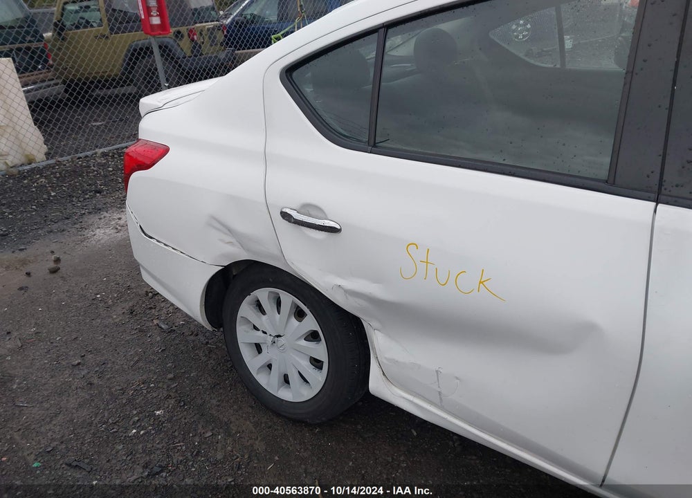 2019 NISSAN VERSA 1.6 SV VIN: 3N1CN7AP3KL867906