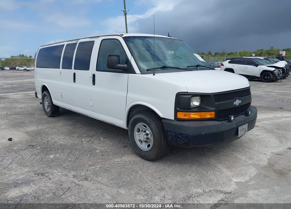 2015 CHEVROLET EXPRESS 3500 LS VIN: 1GAZGZFF2F1127959