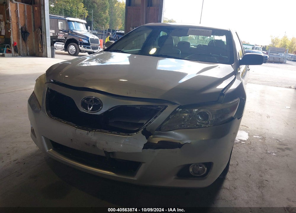 2011 TOYOTA CAMRY XLE VIN: 4T1BF3EK8BU223168