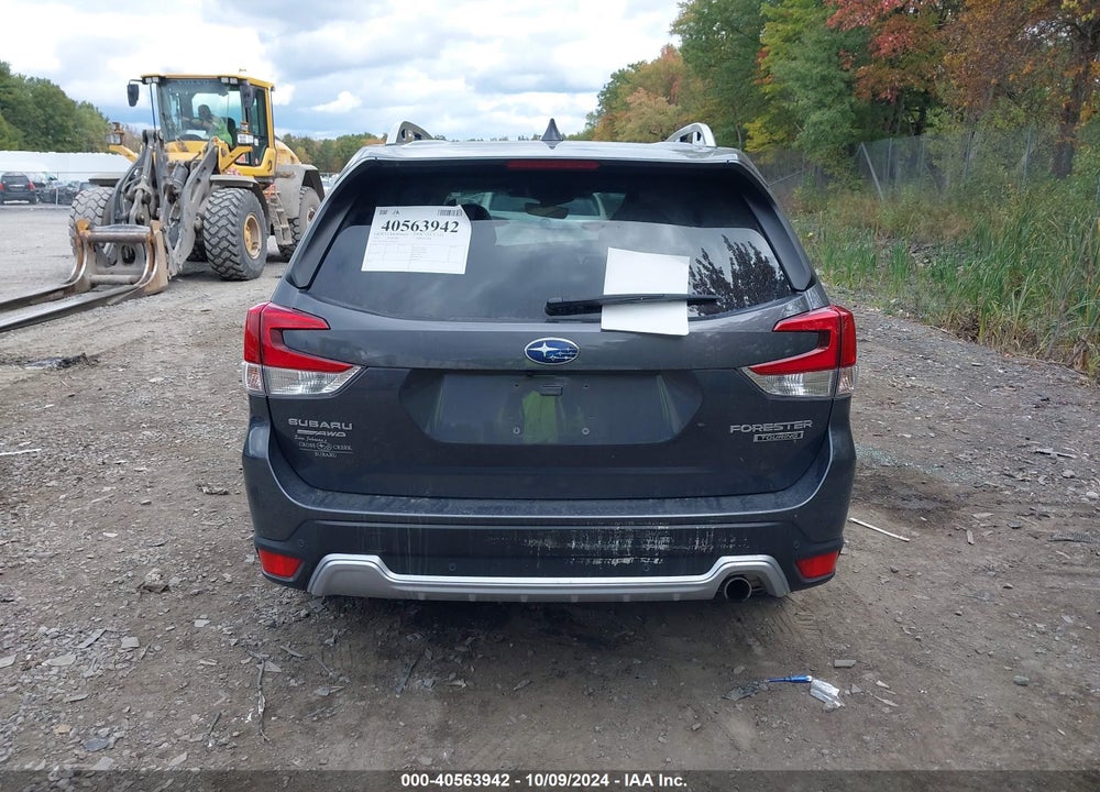 2022 SUBARU FORESTER TOURING VIN: JF2SKARC3NH512111
