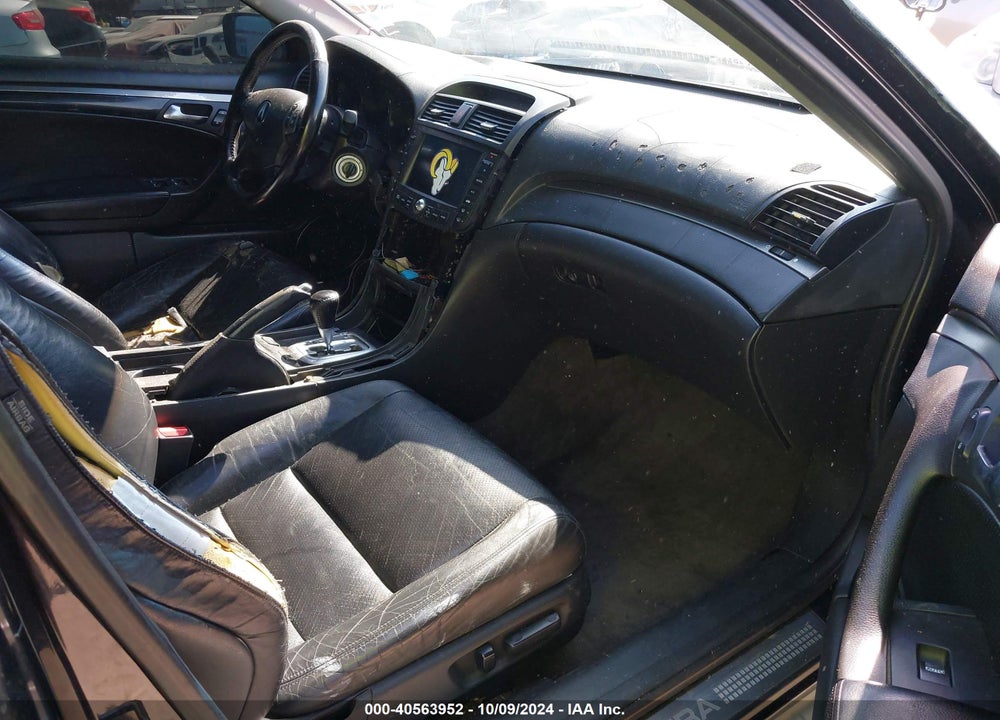 2004 ACURA TL BASE W/NAV SYSTEM (A5) VIN: 19UUA66234A067297